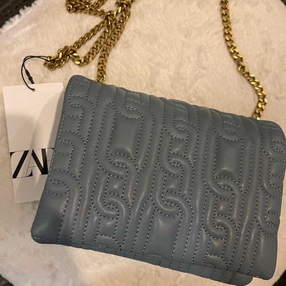 Zara Handbags - Zara chain purse NWT